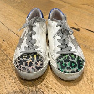 Golden Goose kids sneakers in fantastic condition. 💙🤍